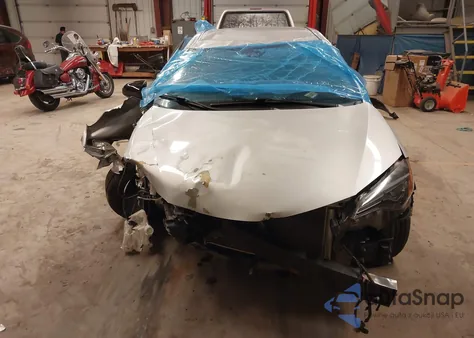 2018 Toyota Corolla Le from USA, damaged, VIN 2T1BURHE8JC043686